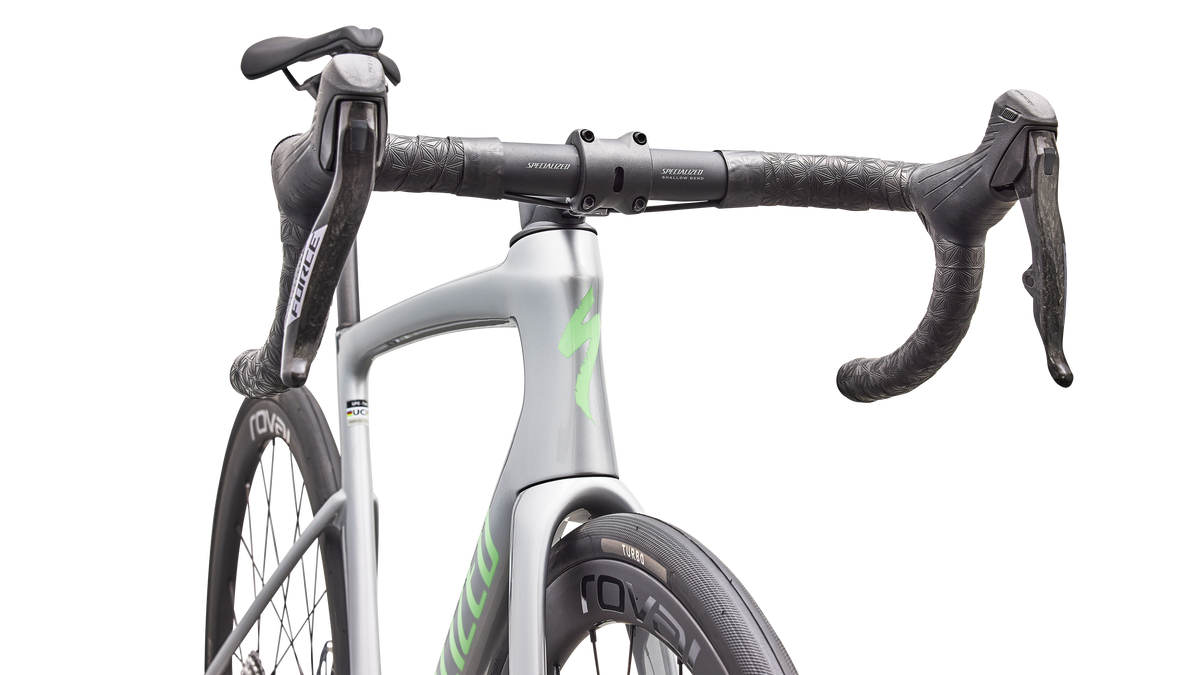 Tarmac SL9 Speed Sniffer head tube detail, Silver Dust / Powder Lime