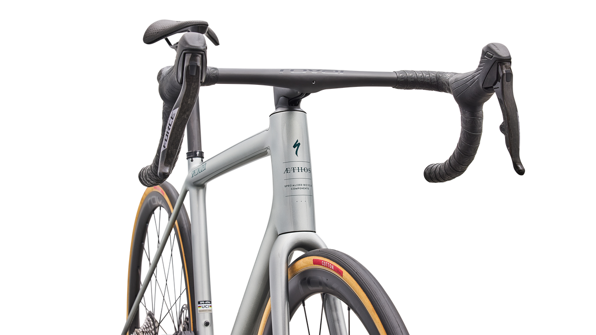 Specialized Aethos 2 Pro - SRAM Force AXS - Shadow Silver / Emerald Metallic